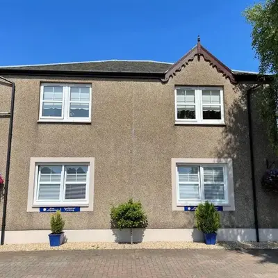 Linden Apartment