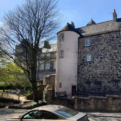 Old Spittal Hospital Apartment - Free Parking