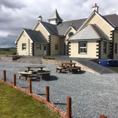 Cumnock Knowes Holiday Retreat