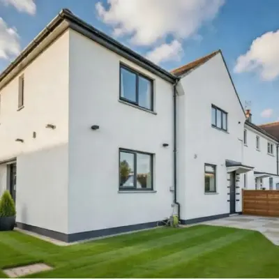 Dreghorn House 5 b-rooms 9 beds 3 toilets 2 showers