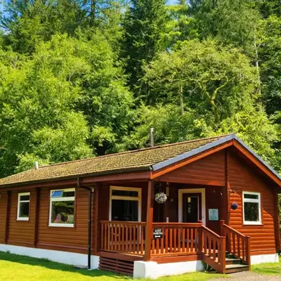 Antler Lodge Traditional Log Cabin