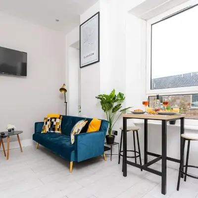 Cheerful 2 Bedroom Homely Apartment