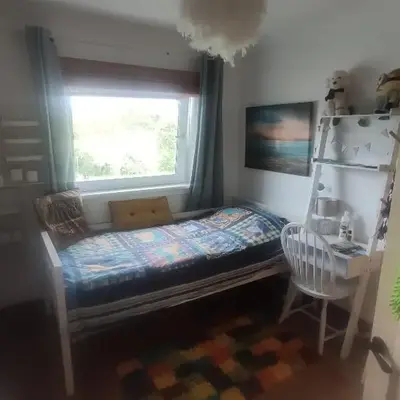 Single bedroom in quiet neighbourhood