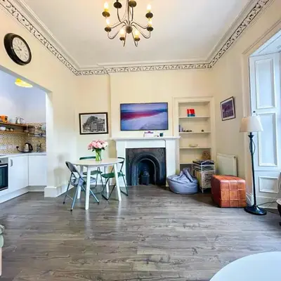 Open Plan 2 Bed Apt