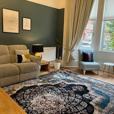 Victorian 3 BR main door flat