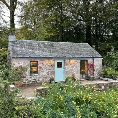 Charming stone Bothy at Loch Lomond