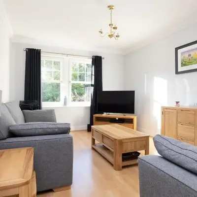JOIVY Modern Flat with Free Parking