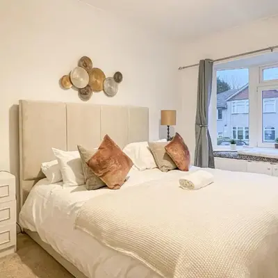 Attractive 3 Bedroom Apartment