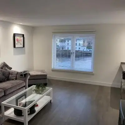 Stunning Refurbished 1 Bedroom