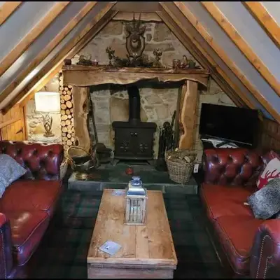 Baidland Escapes 2 bedroom cottage With hot tub
